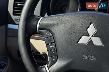 Внедорожник / Кроссовер Mitsubishi Pajero Wagon 2008 в 