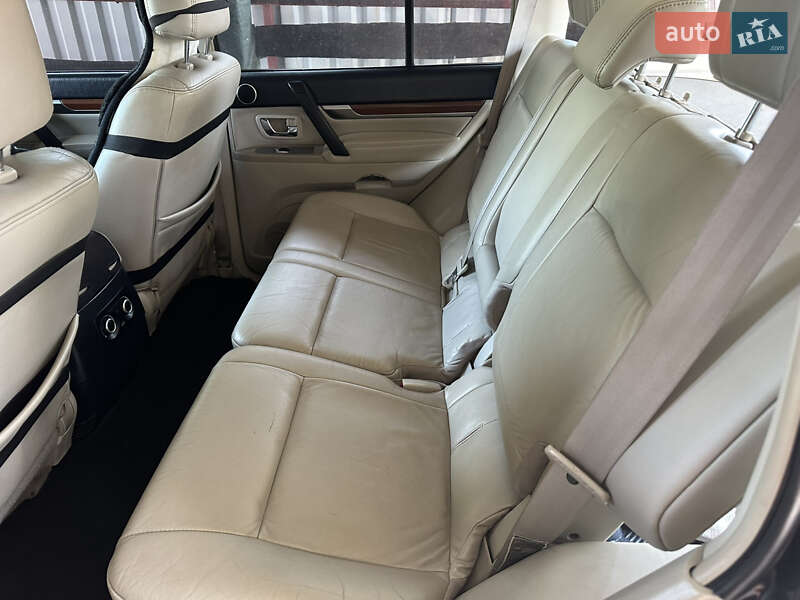 Позашляховик / Кросовер Mitsubishi Pajero Wagon 2007 в Львові фото 15 Позашляховик / Кросовер Mitsubishi Pajero Wagon 2007 в Львові