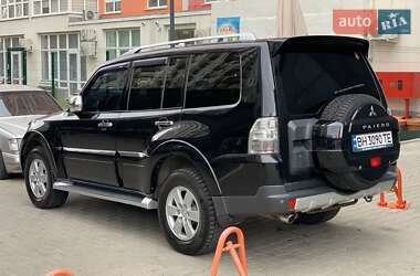 Внедорожник / Кроссовер Mitsubishi Pajero Wagon 2007 в 
