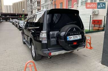 Внедорожник / Кроссовер Mitsubishi Pajero Wagon 2007 в 