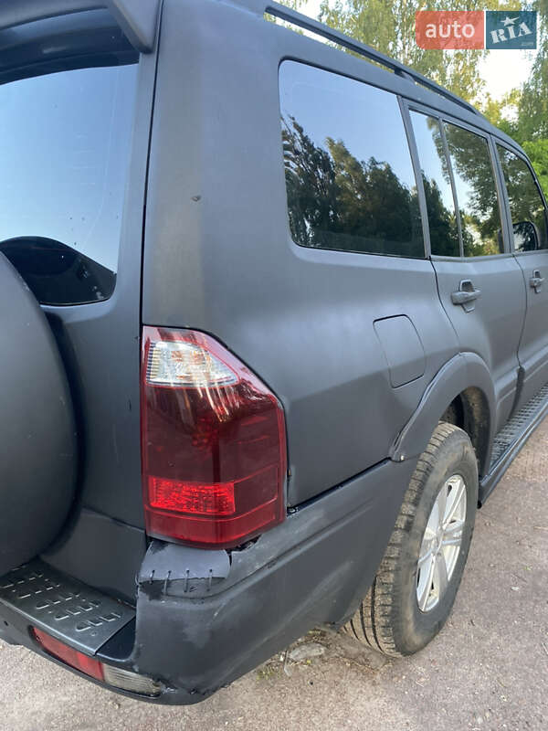 Позашляховик / Кросовер Mitsubishi Pajero Wagon 2004 в Ямпілю