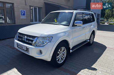 Позашляховик / Кросовер Mitsubishi Pajero Wagon 2012 в Малині