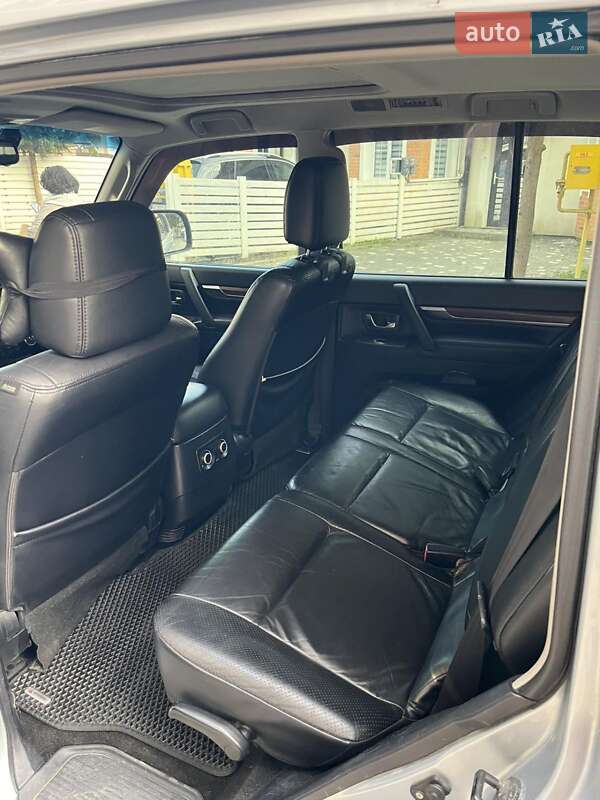 Внедорожник / Кроссовер Mitsubishi Pajero Wagon 2008 в Коломые