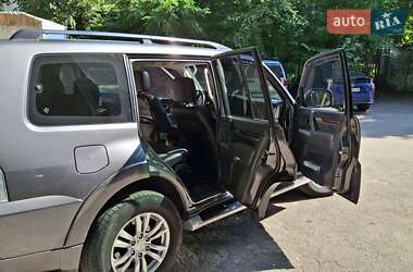 Позашляховик / Кросовер Mitsubishi Pajero Wagon 2013 в 