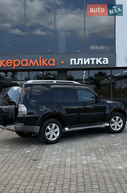 Внедорожник / Кроссовер Mitsubishi Pajero Wagon 2008 в 