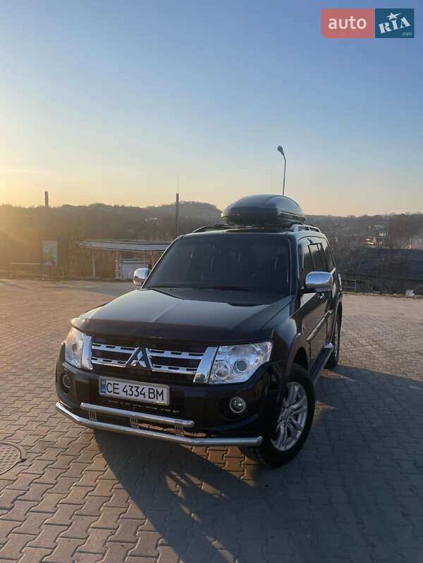 Позашляховик / Кросовер Mitsubishi Pajero Wagon 2012 в 