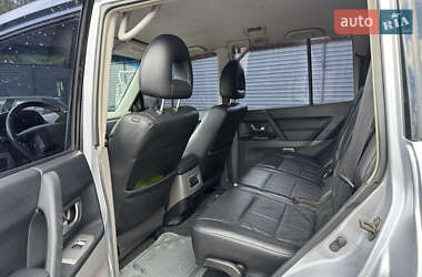 Позашляховик / Кросовер Mitsubishi Pajero Wagon 2005 в 