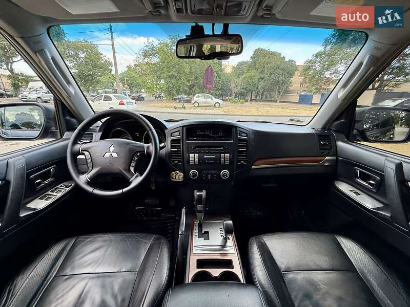 Позашляховик / Кросовер Mitsubishi Pajero Wagon 2008 в Одесі