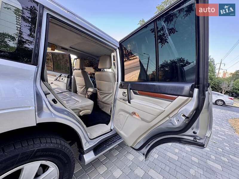 Внедорожник / Кроссовер Mitsubishi Pajero Wagon 2007 в Одессе