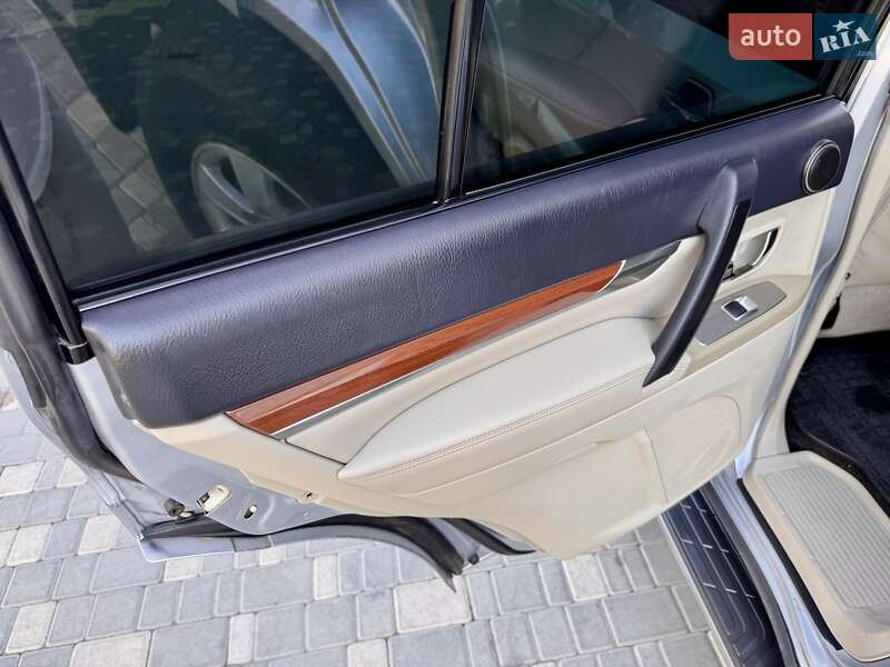 Внедорожник / Кроссовер Mitsubishi Pajero Wagon 2007 в Одессе
