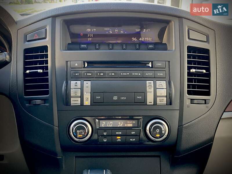 Внедорожник / Кроссовер Mitsubishi Pajero Wagon 2007 в Киеве