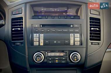Внедорожник / Кроссовер Mitsubishi Pajero Wagon 2007 в 