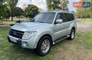 Внедорожник / Кроссовер Mitsubishi Pajero Wagon 2007 в Харькове