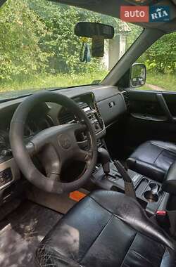 Внедорожник / Кроссовер Mitsubishi Pajero Wagon 2001 в 