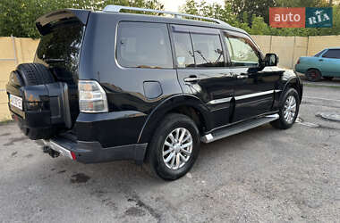 Внедорожник / Кроссовер Mitsubishi Pajero Wagon 2007 в 