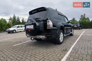 Внедорожник / Кроссовер Mitsubishi Pajero Wagon 2014 в 