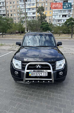 Внедорожник / Кроссовер Mitsubishi Pajero Wagon 2008 в 