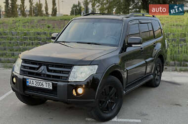 Позашляховик / Кросовер Mitsubishi Pajero Wagon 2007 в Києві