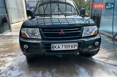 Внедорожник / Кроссовер Mitsubishi Pajero Wagon 2002 в Киеве