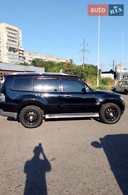 Внедорожник / Кроссовер Mitsubishi Pajero Wagon 2008 в 