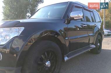 Внедорожник / Кроссовер Mitsubishi Pajero Wagon 2008 в 