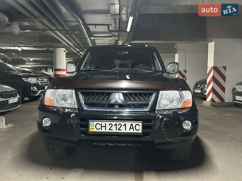 Внедорожник / Кроссовер Mitsubishi Pajero Wagon 2006 в Киеве фото 3 Внедорожник / Кроссовер Mitsubishi Pajero Wagon 2006 в Киеве