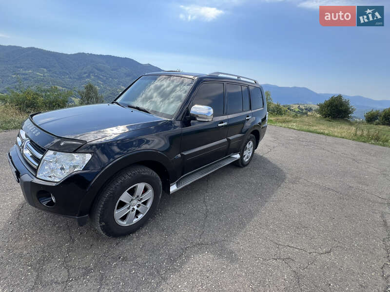 Внедорожник / Кроссовер Mitsubishi Pajero Wagon 2008 в Тячеве