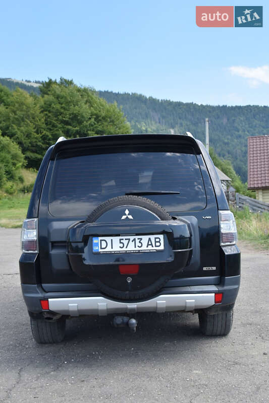 Внедорожник / Кроссовер Mitsubishi Pajero Wagon 2008 в Тячеве