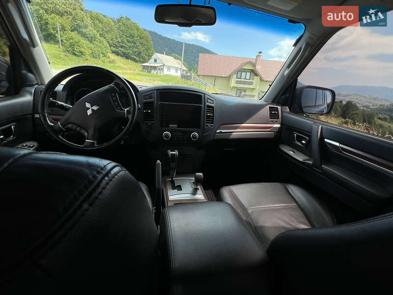 Внедорожник / Кроссовер Mitsubishi Pajero Wagon 2008 в Тячеве
