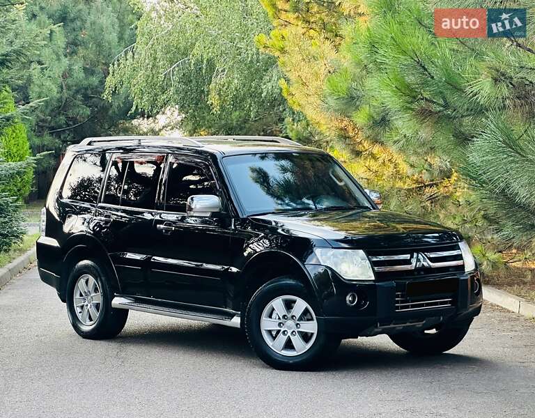 Mitsubishi Pajero Wagon 2009