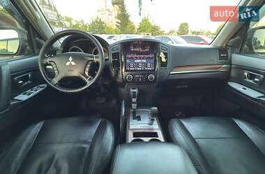 Внедорожник / Кроссовер Mitsubishi Pajero Wagon 2008 в 