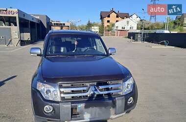 Внедорожник / Кроссовер Mitsubishi Pajero Wagon 2007 в 