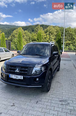 Внедорожник / Кроссовер Mitsubishi Pajero Wagon 2007 в 