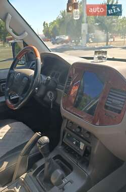 Внедорожник / Кроссовер Mitsubishi Pajero Wagon 2001 в 