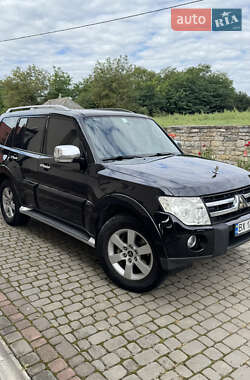 Внедорожник / Кроссовер Mitsubishi Pajero Wagon 2008 в 
