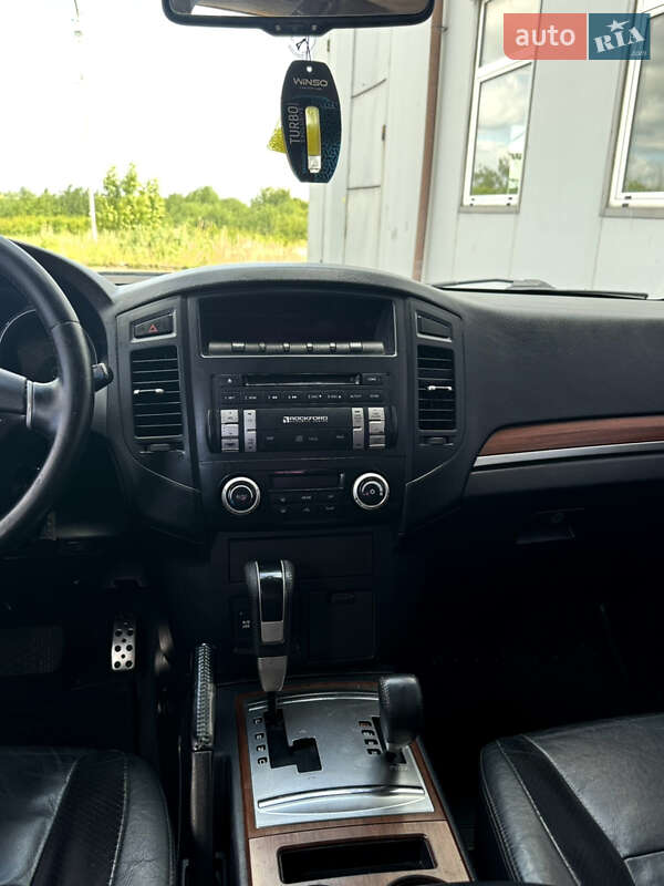 Позашляховик / Кросовер Mitsubishi Pajero Wagon 2008 в Кам'янець-Подільському