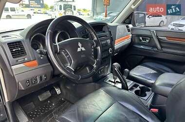 Внедорожник / Кроссовер Mitsubishi Pajero Wagon 2007 в 
