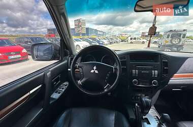 Внедорожник / Кроссовер Mitsubishi Pajero Wagon 2007 в 
