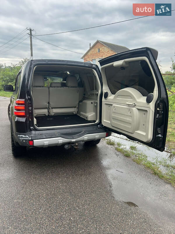 Внедорожник / Кроссовер Mitsubishi Pajero Wagon 2008 в Киеве фото 9 Внедорожник / Кроссовер Mitsubishi Pajero Wagon 2008 в Киеве