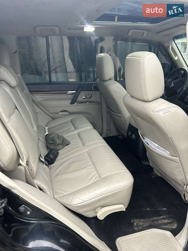 Внедорожник / Кроссовер Mitsubishi Pajero Wagon 2008 в Киеве фото 24 Внедорожник / Кроссовер Mitsubishi Pajero Wagon 2008 в Киеве