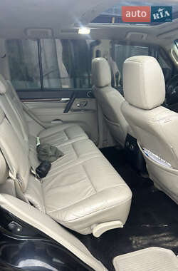 Внедорожник / Кроссовер Mitsubishi Pajero Wagon 2008 в 