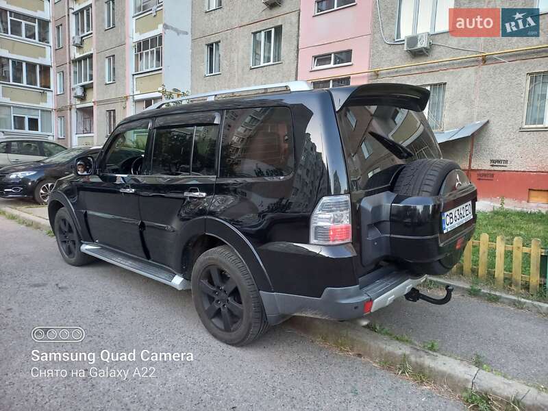 Внедорожник / Кроссовер Mitsubishi Pajero Wagon 2008 в 