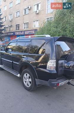 Внедорожник / Кроссовер Mitsubishi Pajero Wagon 2008 в 