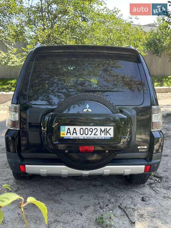 Внедорожник / Кроссовер Mitsubishi Pajero Wagon 2008 в Киеве