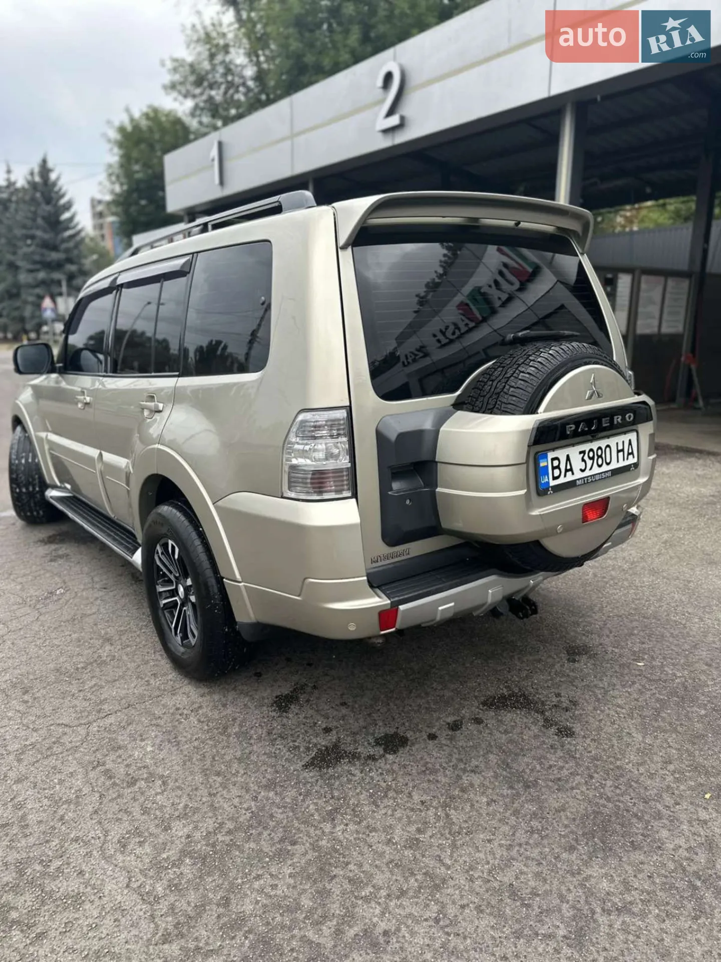 2010 Mitsubishi Pajero - мініатюра 6