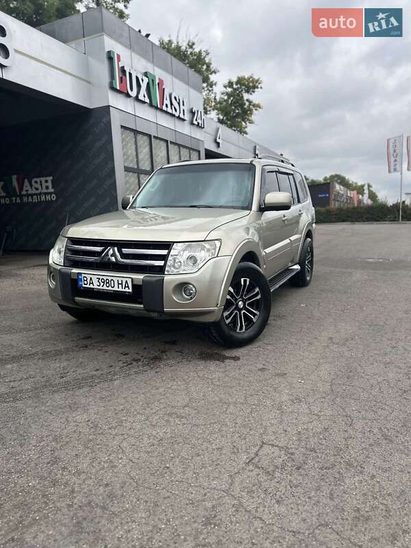 Позашляховик / Кросовер Mitsubishi Pajero Wagon 2010 в Кропивницькому фото 10 Позашляховик / Кросовер Mitsubishi Pajero Wagon 2010 в Кропивницькому