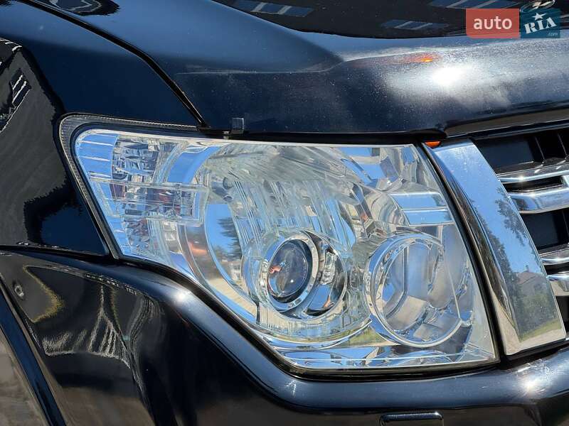 Внедорожник / Кроссовер Mitsubishi Pajero Wagon 2012 в Ахтырке