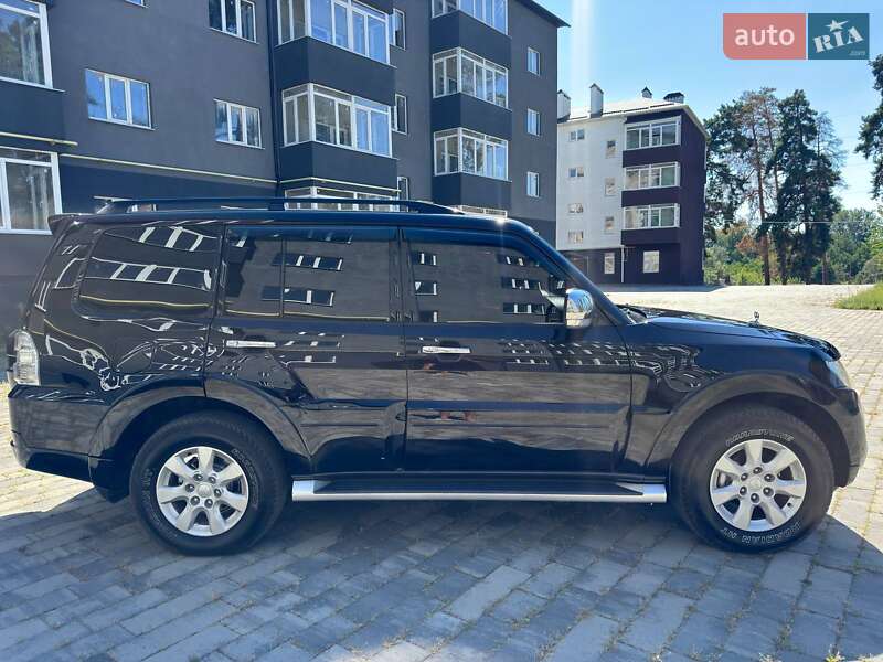 Внедорожник / Кроссовер Mitsubishi Pajero Wagon 2012 в Ахтырке