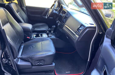 Внедорожник / Кроссовер Mitsubishi Pajero Wagon 2007 в 