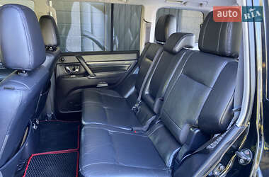 Внедорожник / Кроссовер Mitsubishi Pajero Wagon 2007 в 